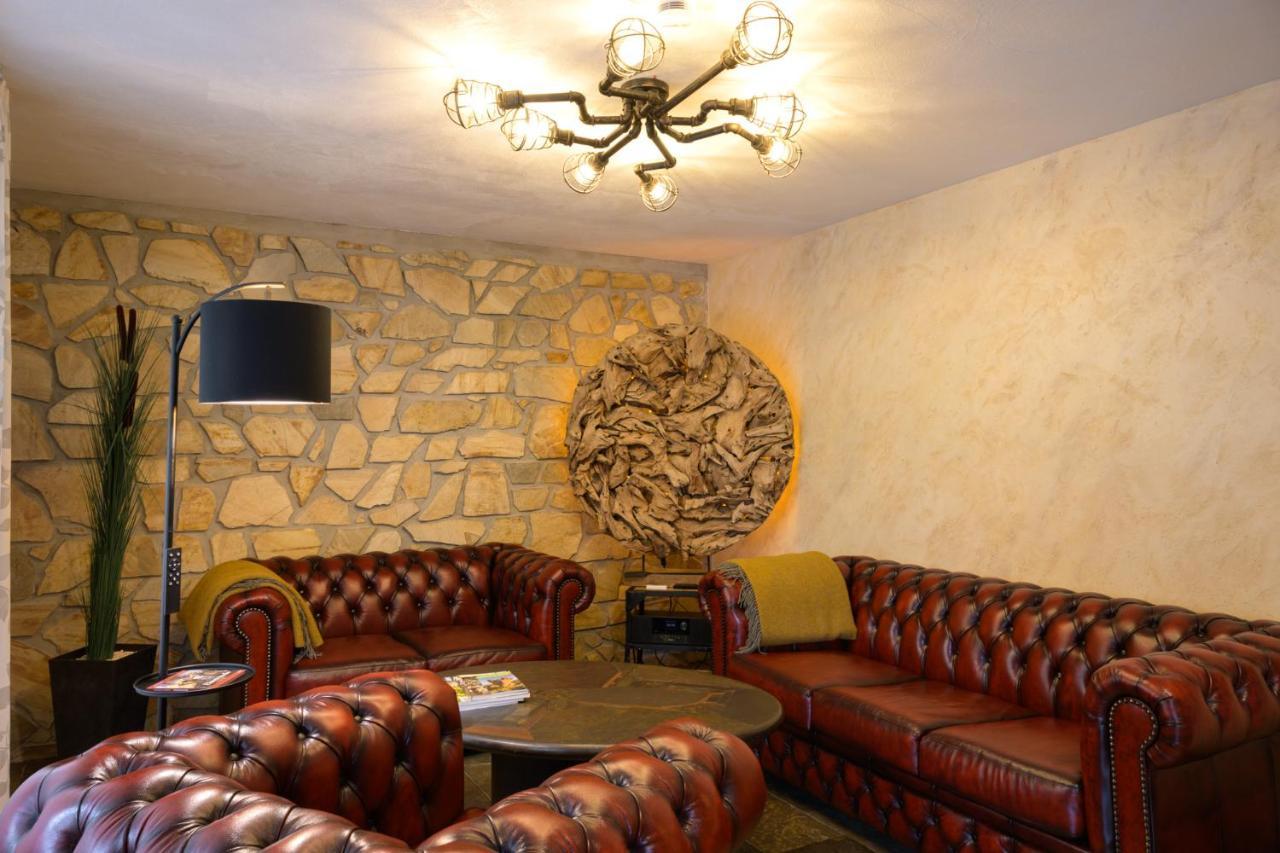 Ferienwohnung Altschloss Eppenbrunn Ngoại thất bức ảnh