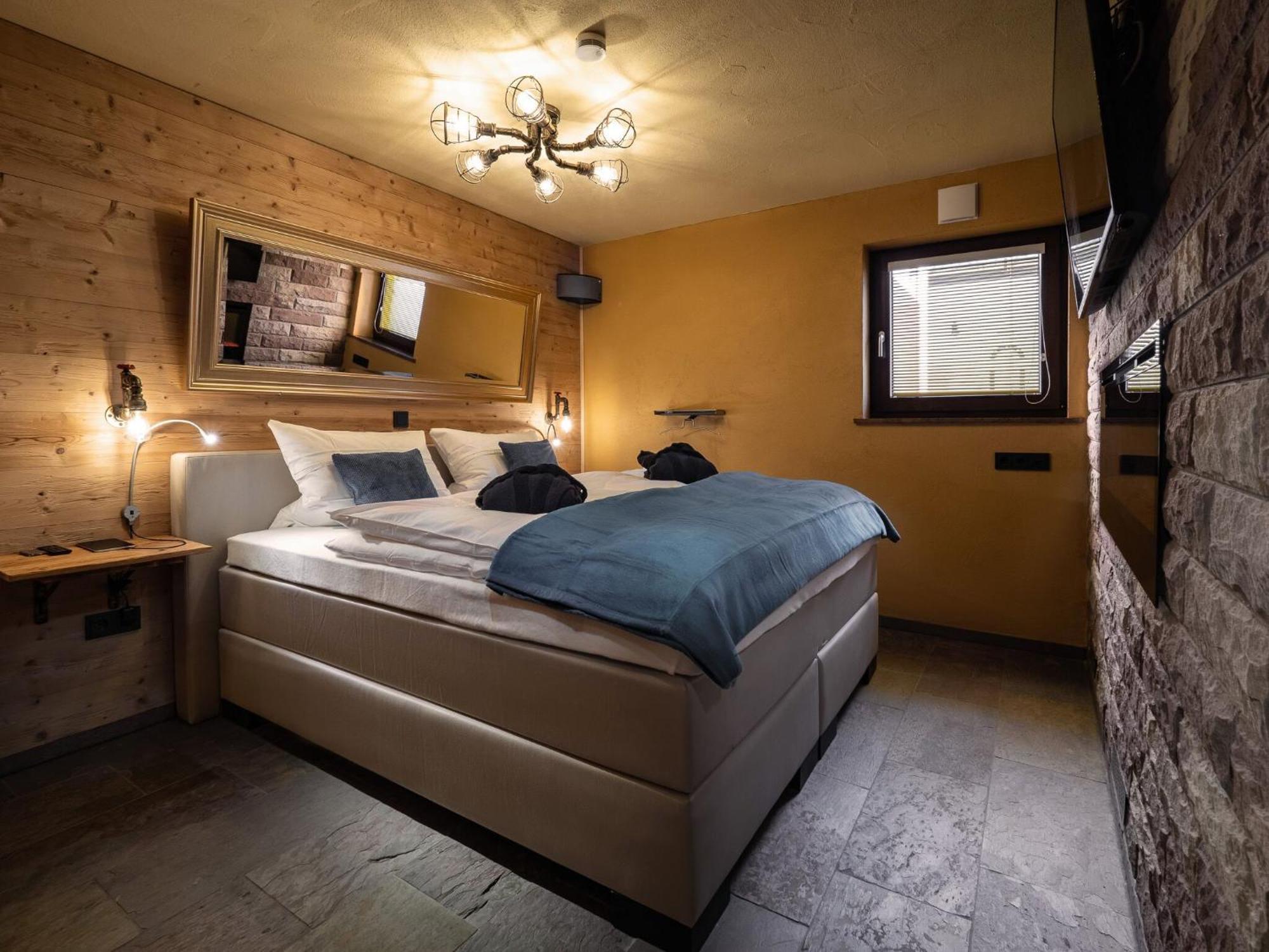 Ferienwohnung Altschloss Eppenbrunn Ngoại thất bức ảnh